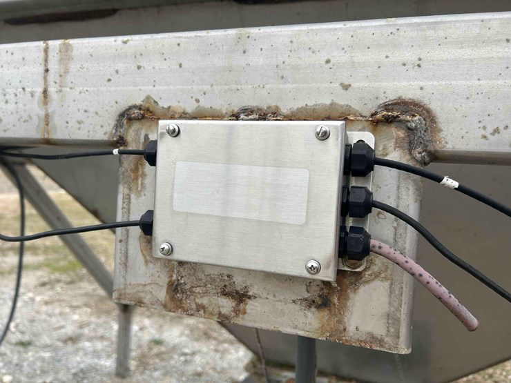 layco-stainless-steel-bin-hopper-#3-sells-offsite-image-6