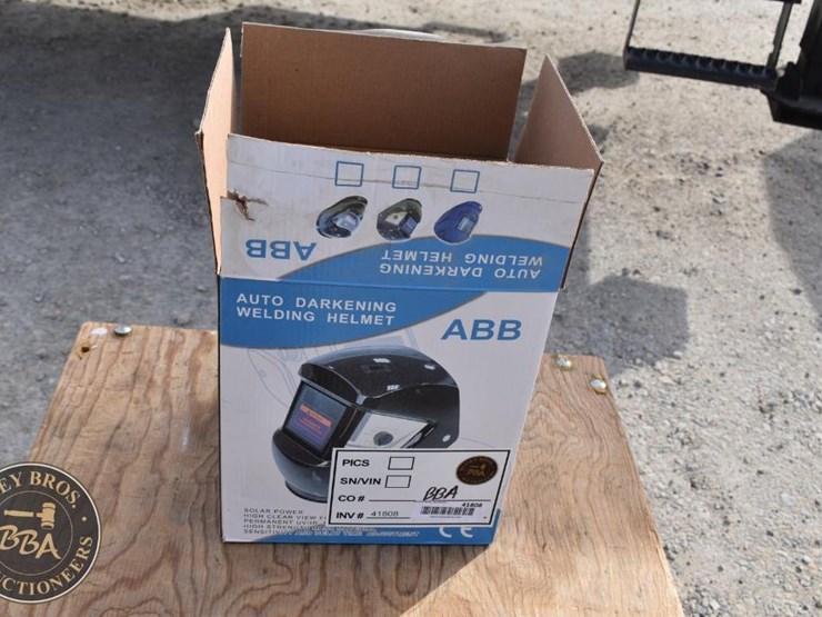 auto-darkening-welding-helment-41808-image-1