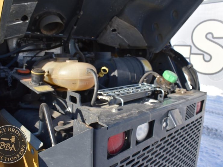 2023-deere-333g-image-34