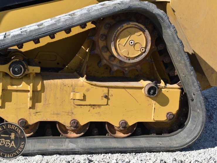2019-caterpillar-249d3-image-34