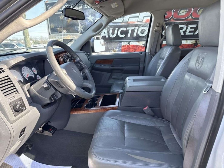 2006-dodge-ram-2500-image-12