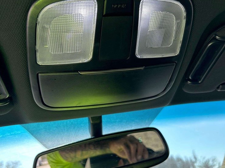 2015-hyundai-genesis-3.8-coupe-image-21