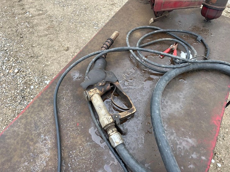 100-gallon-square-fuel-tank-w/-pump-image-4