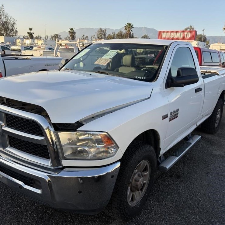 2016 DODGE 2500