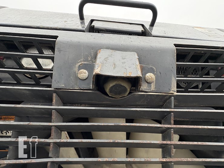 2017-deere-333g-image-10