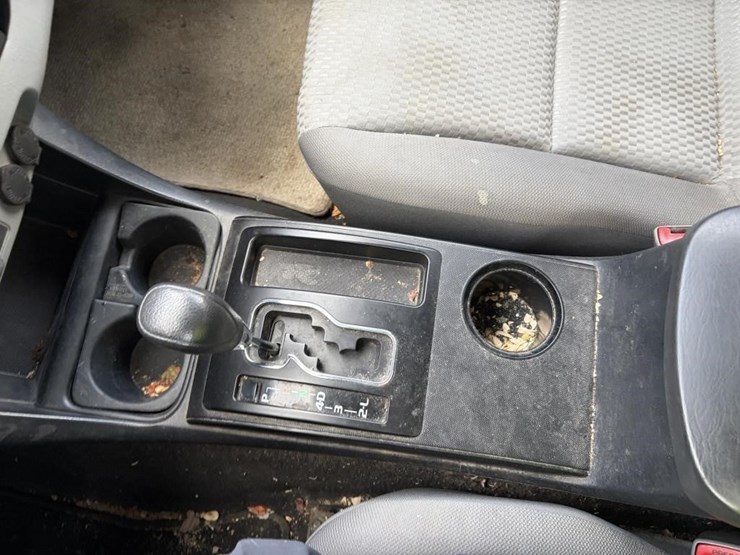 2013-toyota-tacoma-image-17