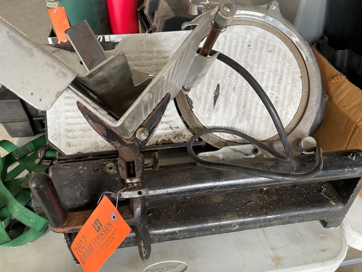 #7607-•-globe-meat-slicer-image-8