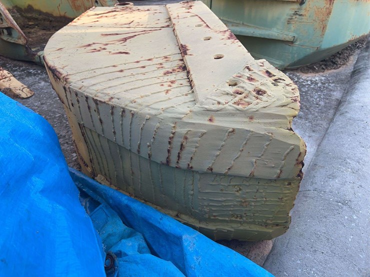 18”-scoop-bucket-image-11