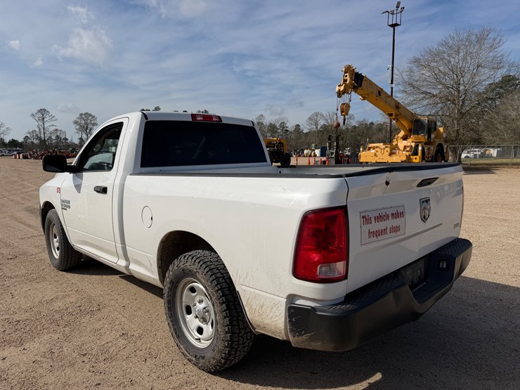 2019-dodge-1500-image-3