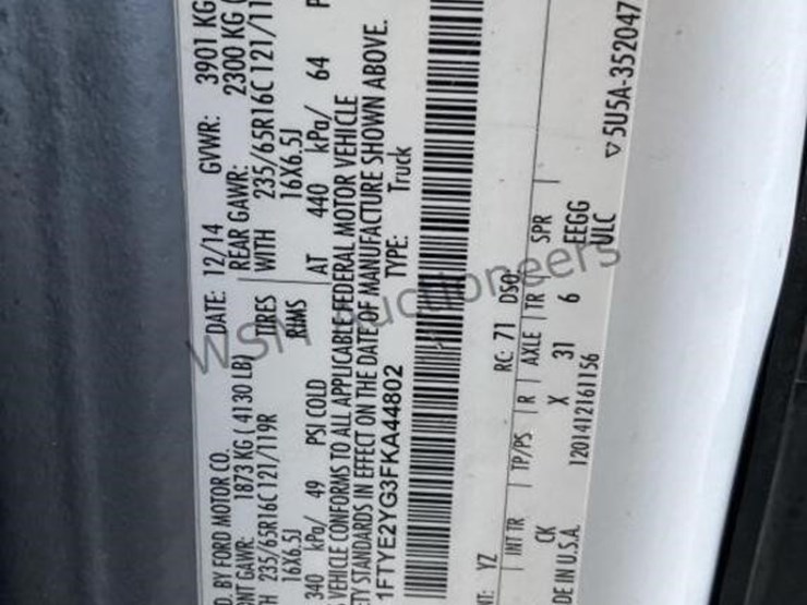 2015-ford-transit-image-18