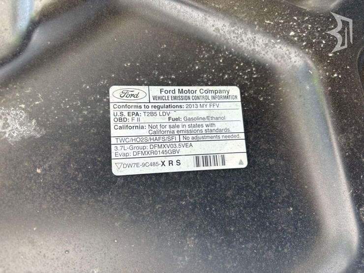 2013-ford-taurus-sedan-image-10