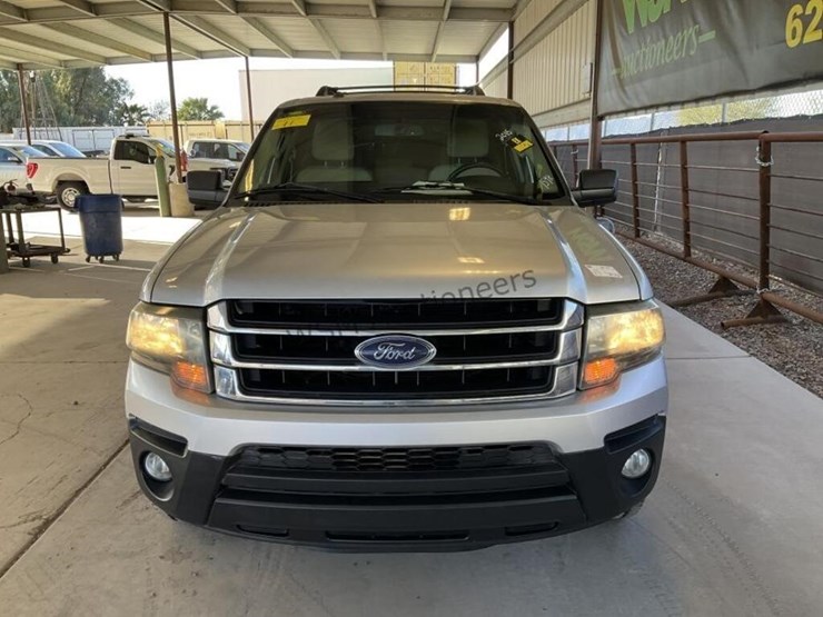 2015-ford-expedition-image-3