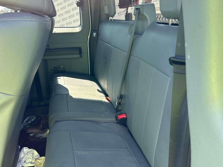 2015-ford-f350-image-31