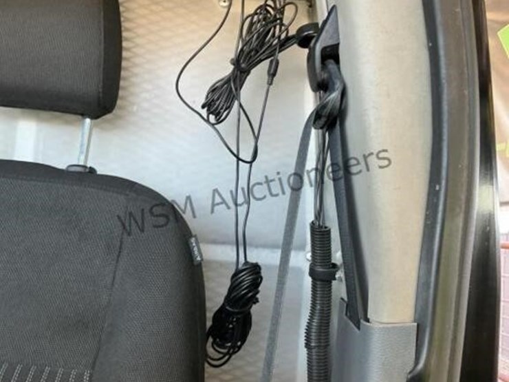 2019-ford-transit-image-28