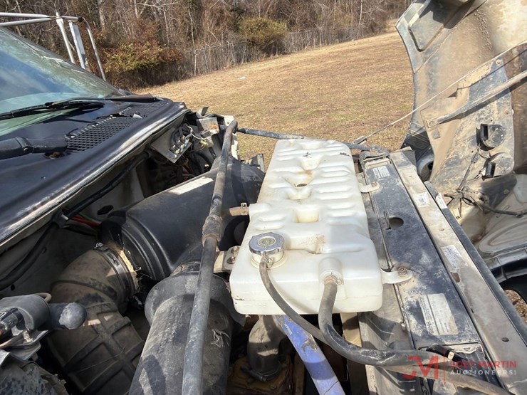 2001-ford-f650-image-25