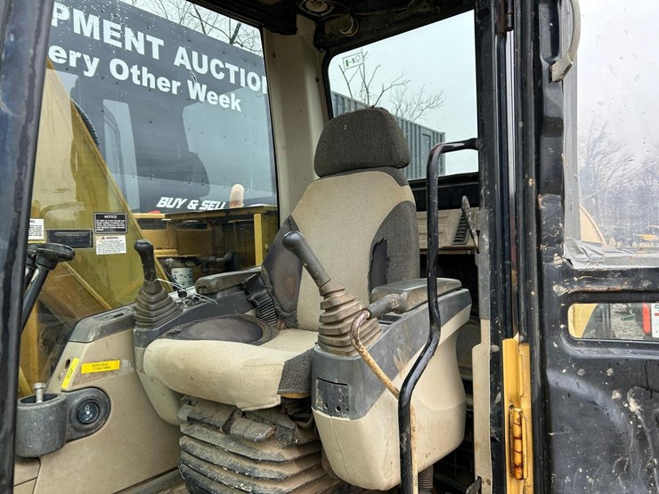 caterpillar-311c-image-20