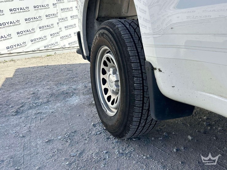 2021-chevrolet-silverado-1500-image-31