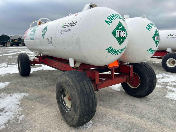ag-systems-twin-1000-gal.-nh3-tanks-on-gear-#15-image-21