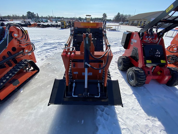 #5332-•-2025-ats--t460-mini-skid-steer-loader-image-4