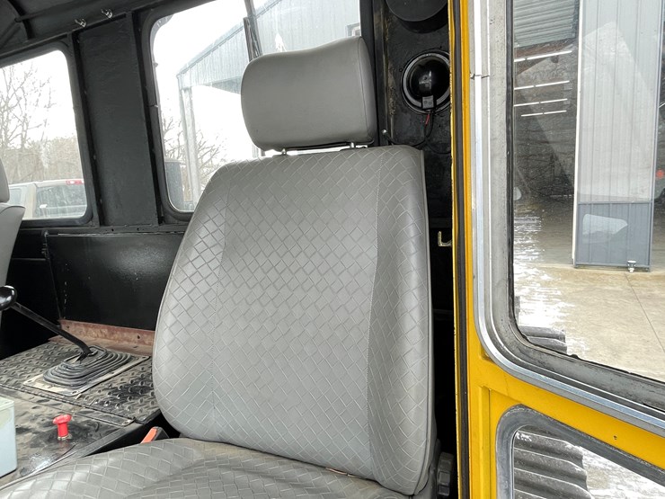 #7566-•-bombardier-snowcat-image-34