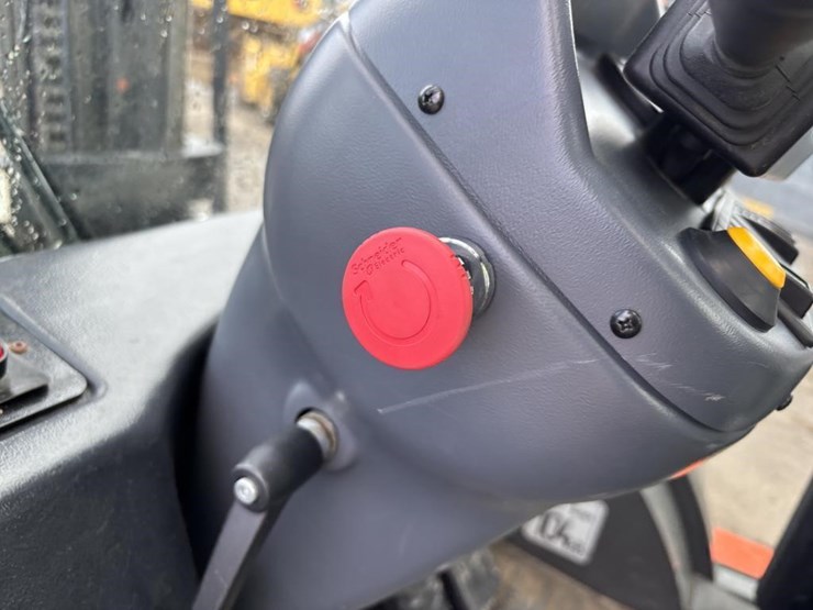 2019-avsa-c-400-h-forklift-image-21