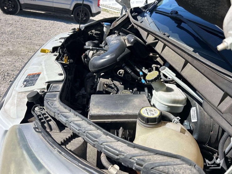 2015-ford-transit-image-9