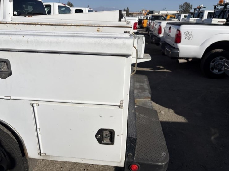 2008-chevrolet-2500-image-33