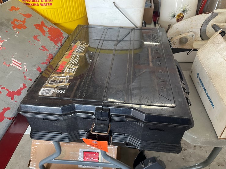 #7640-•-phantom-plano-tackle-box-image-2