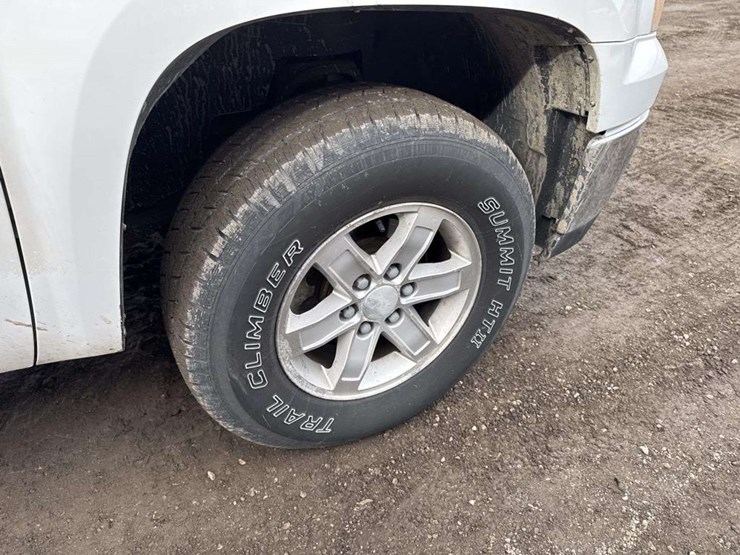 2011-gmc-sierra-1500-image-11