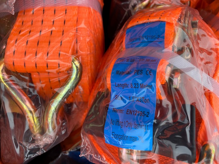 #8109-•-ratchet-tie-down-&-flat-pack-tool-box-image-5