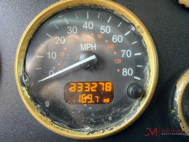 2018-peterbilt-337-image-28