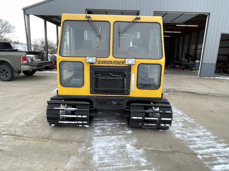 #7566-•-bombardier-snowcat-image-2