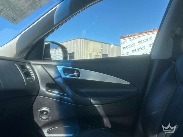 2017-infiniti-qx50-suv-image-11