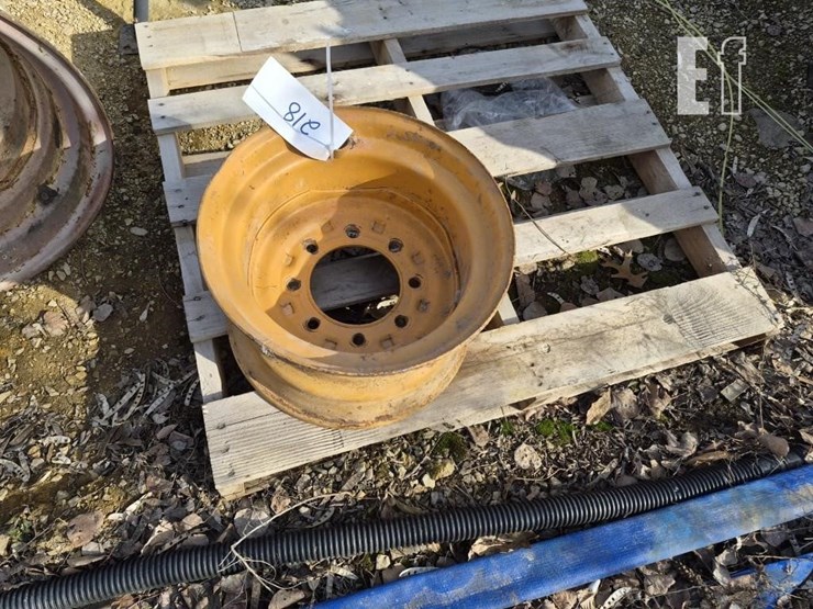 skid-steer-rim-image-1