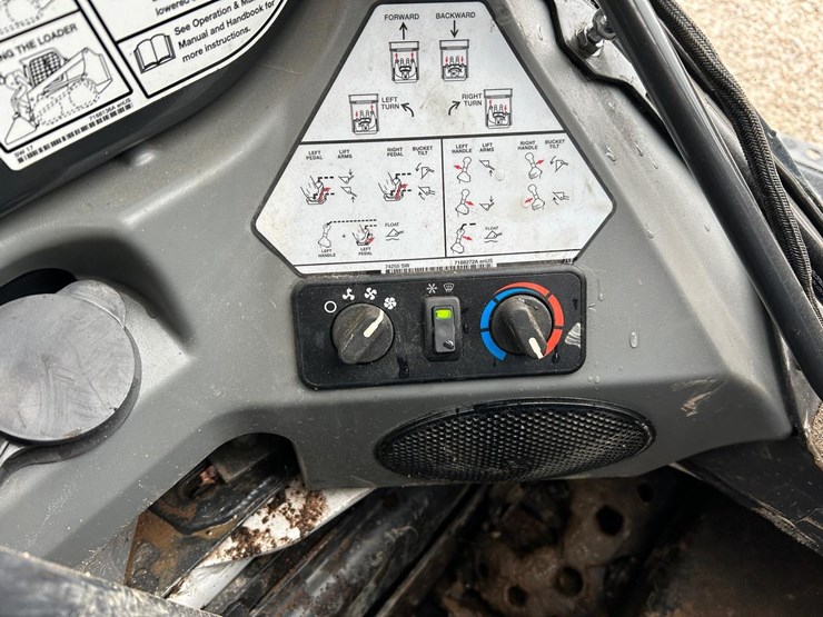 2019-bobcat-s770-image-24