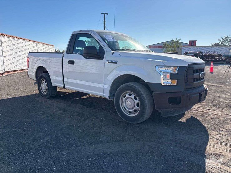 2017-ford-f150-image-3