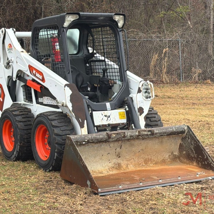 BOBCAT S590