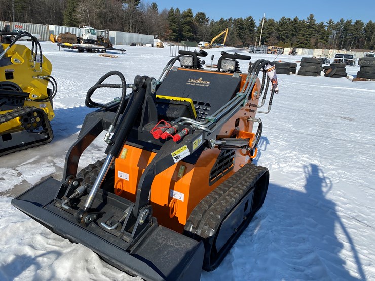 #5317-•-landhonor-mini-skid-steer-loader-image-5