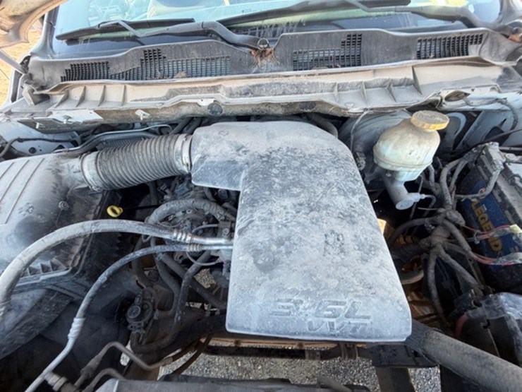 2019-ram-1500-classic-image-50