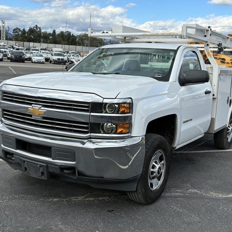 2016 CHEVROLET 2500