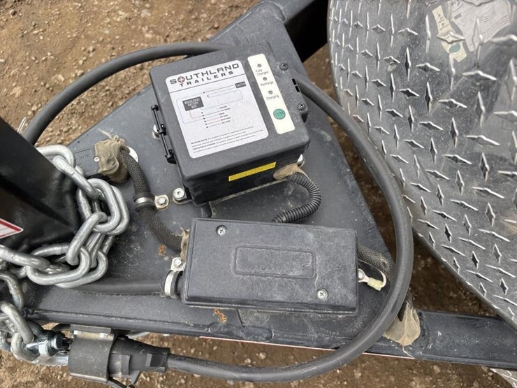 2026-southland-larct52-822v-86-enclosed-trailer-image-9