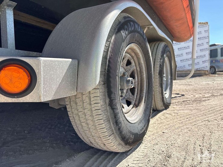 23ft.-zodiac-hurricane-inflatable-rib-with-2007-25ft-myco-t/a-aluminum-boat-trailer-image-12