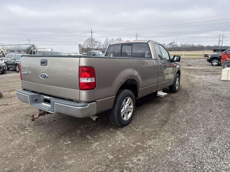 2004-ford-f150-xlt-image-4