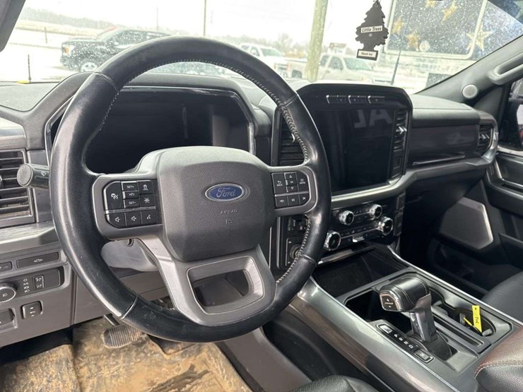 2022-ford-f150-image-18