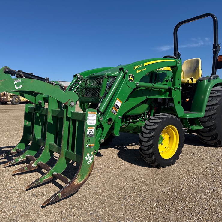 2019 JOHN DEERE 3039R