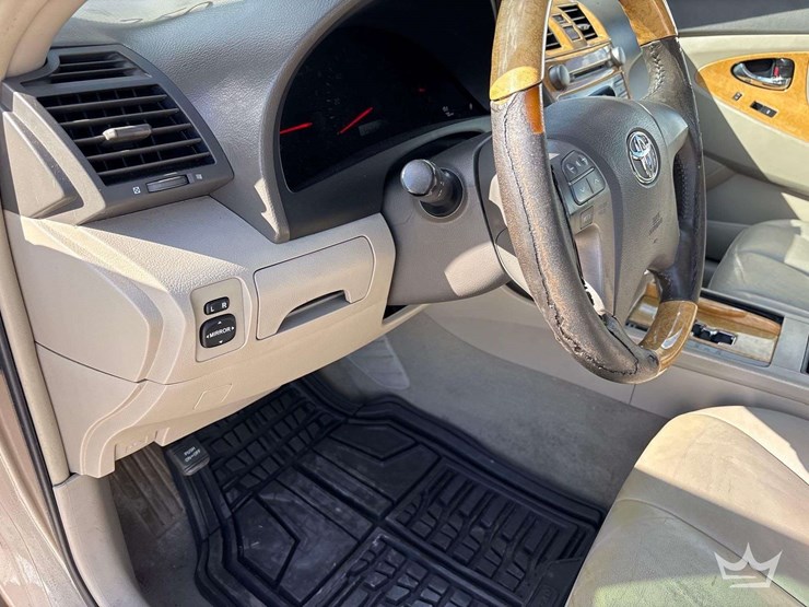 2007-toyota-camry-sedan-image-13