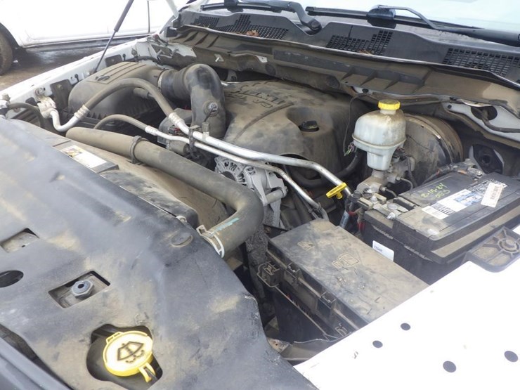 2015-dodge-1500-image-10