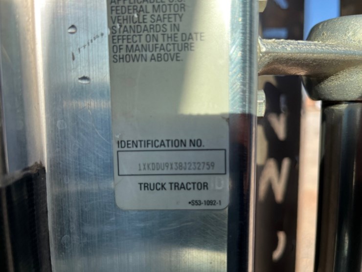 2008-kenworth-t800-image-18