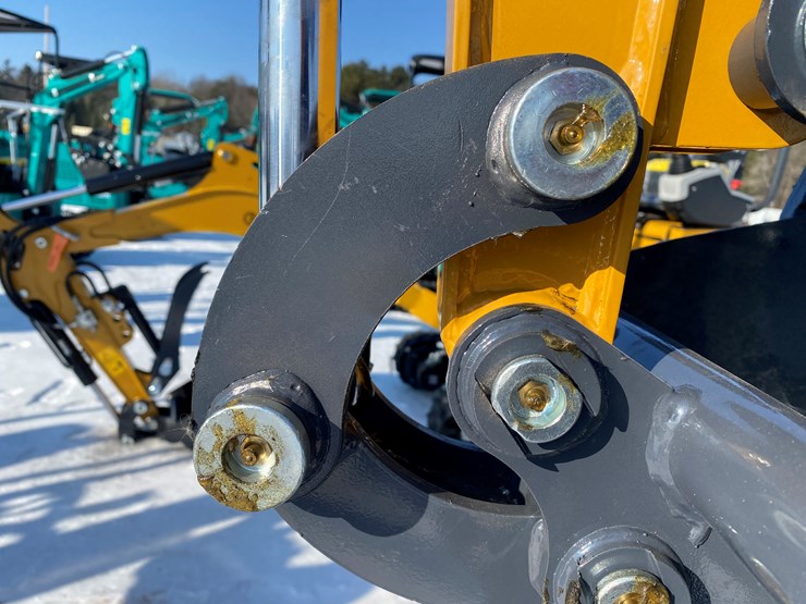 #5360-•-2026-unused-cfg-mini-excavator-image-12