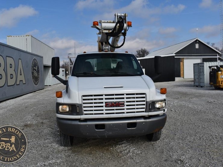 2008-gmc-topkick-c5500-image-17